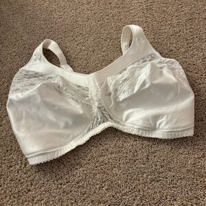 NWT Comfort Choice Easy Enhancer Wireless Bra